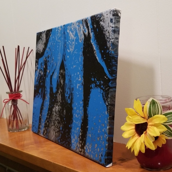 12"x16" Handmade Paint Pour - Picture 6 of 8